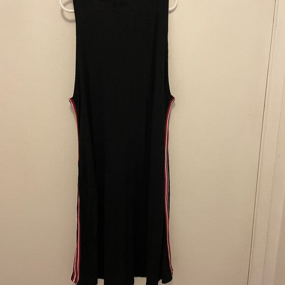 tres bien black dress - Picture 7 of 7